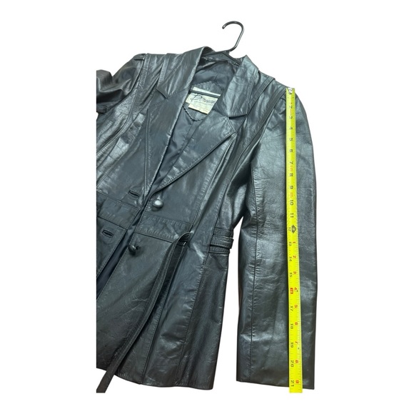 Vintage Classic  Bermans Leather Jacket Women’s Size 6 Black Fashion All Season - Picture 6 of 10
